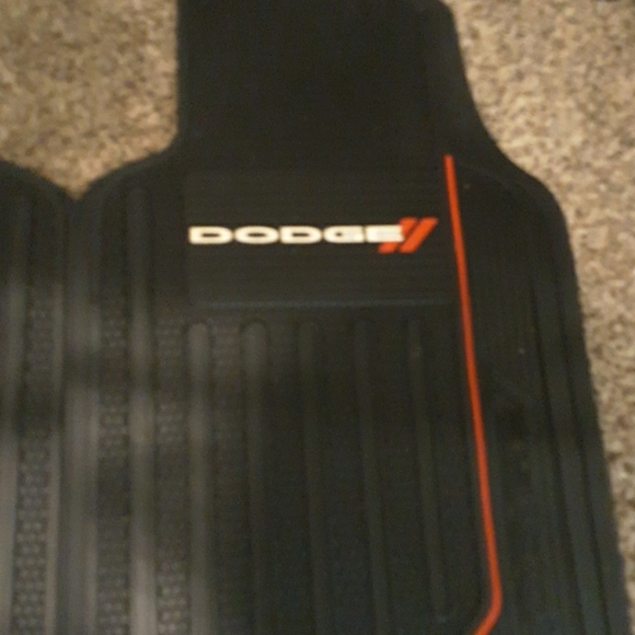Dodge floor mattes - Picture 3 of 3